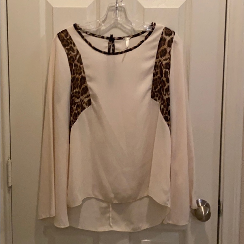 Leopard shoulder blouse 228